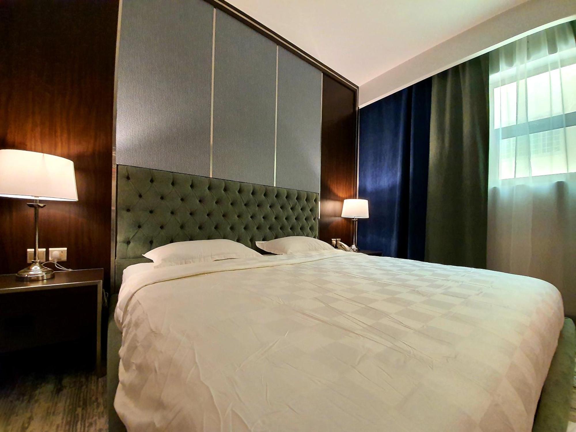 Lily Hotel Suite Mubarraz Ель-Хуфуф Номер фото